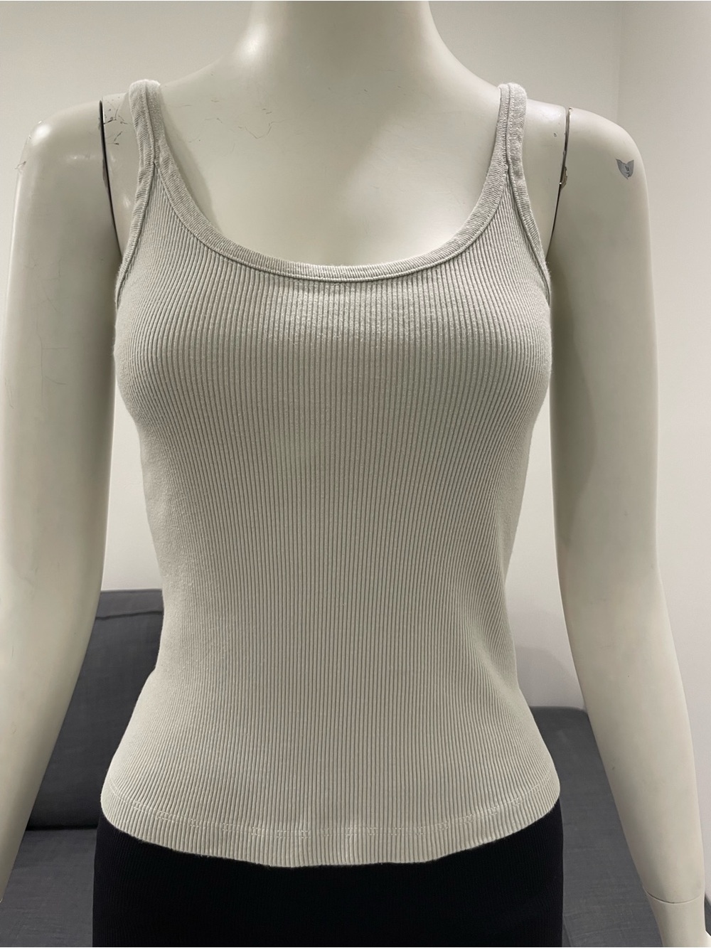 BRANDY MELVILLE Soft Ribbed Fitted Tank Top with Stretch - Light Green - XS/S